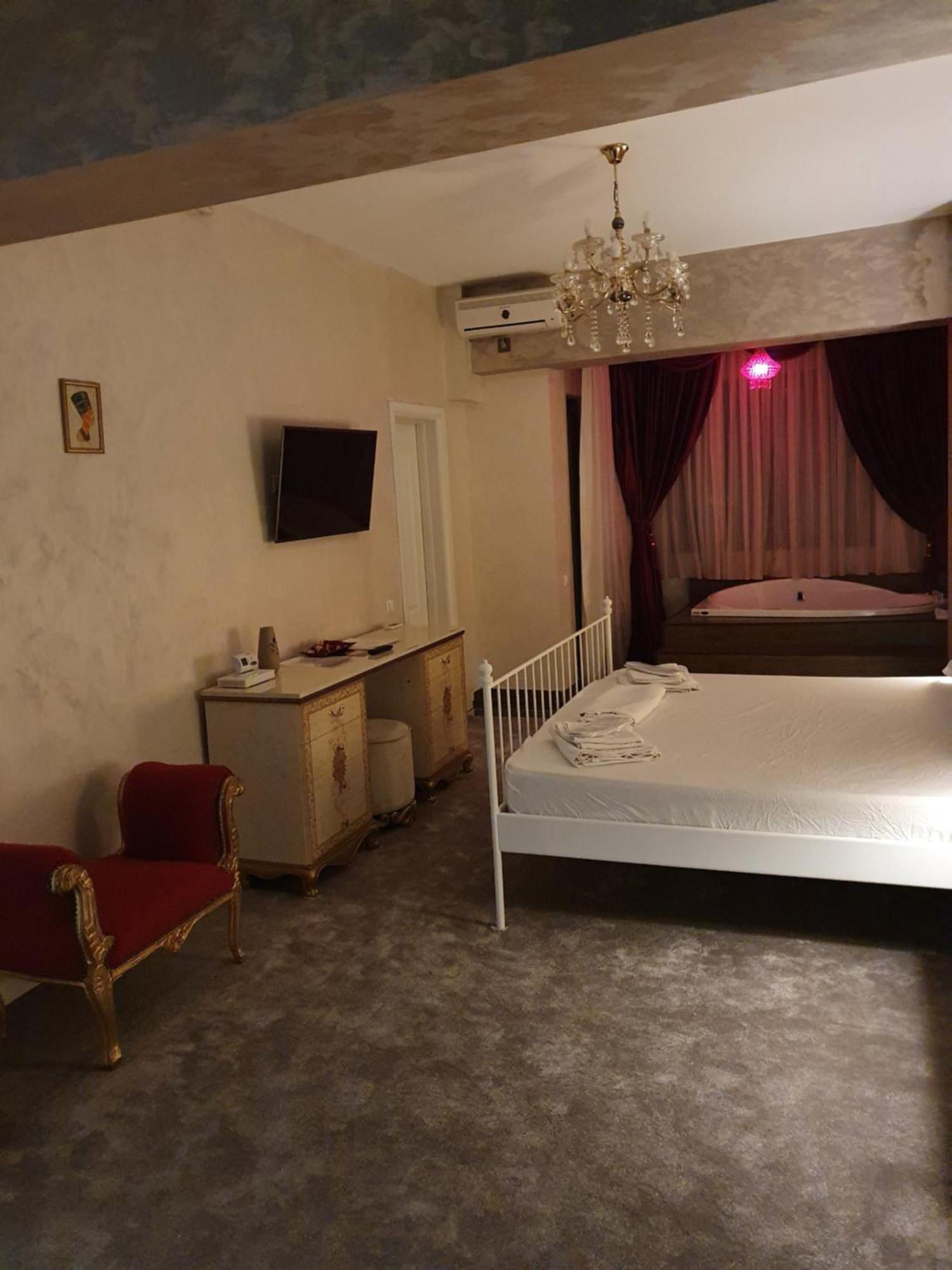 Studio Rendez-Vous Alba Iulia Bucureşti Ngoại thất bức ảnh